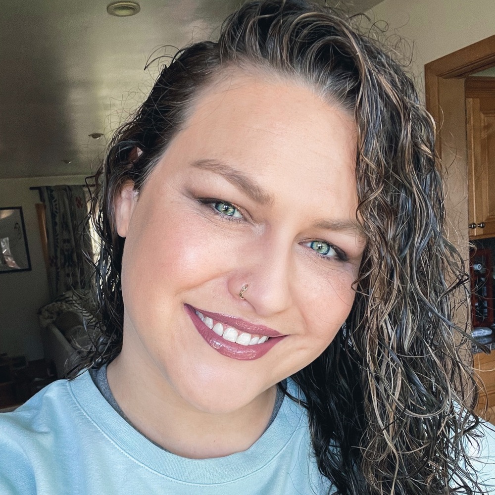 Meet your Posher, Michaela